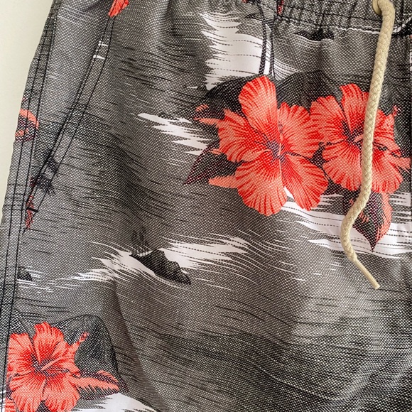 Rip Curl Swim Trunks - Picture 3 of 3